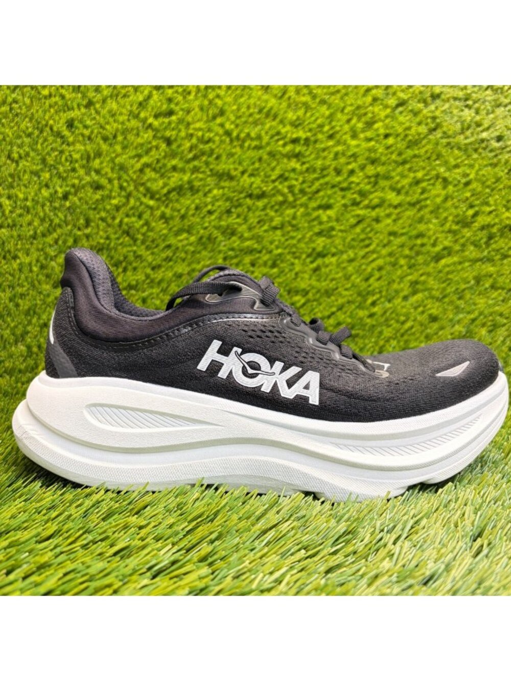 Hoka One One Bondi 9 Women Size 7.5D Black White Athletic Running Shoes Sneakers